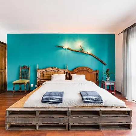 Surfhouse Theportugalwave Hostel Murches